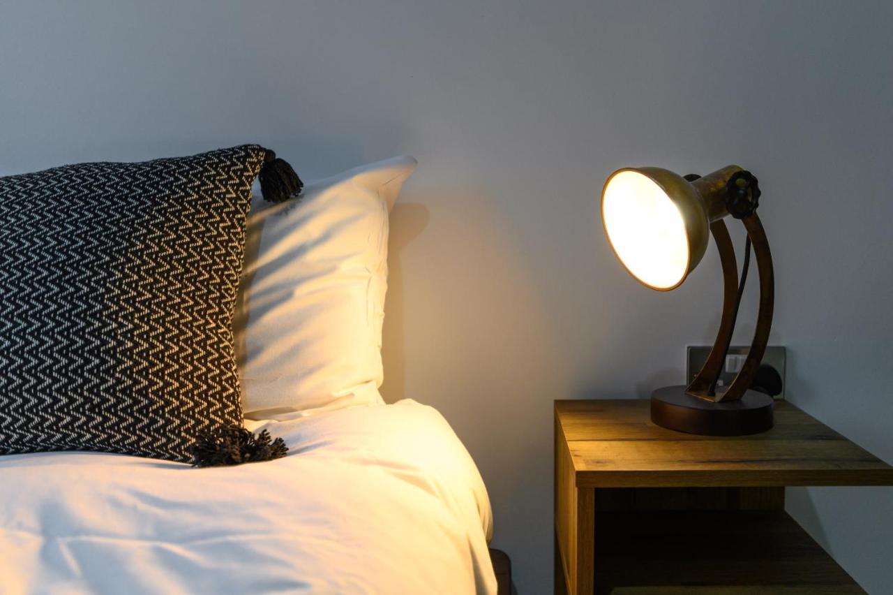 Comfy & Homely 2Bed Apartment - 5 Star Location Manchester Buitenkant foto